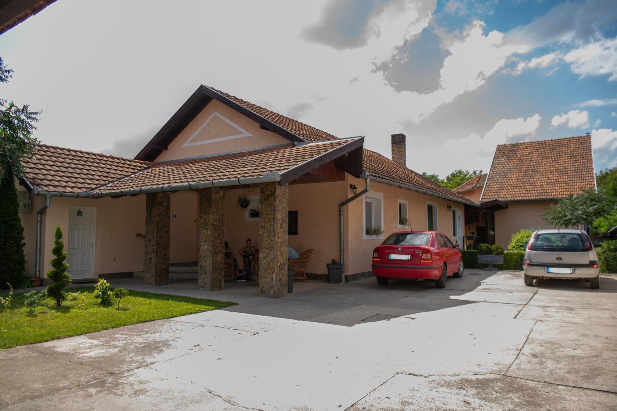 Guesthouse Kristina Палич Экстерьер фото