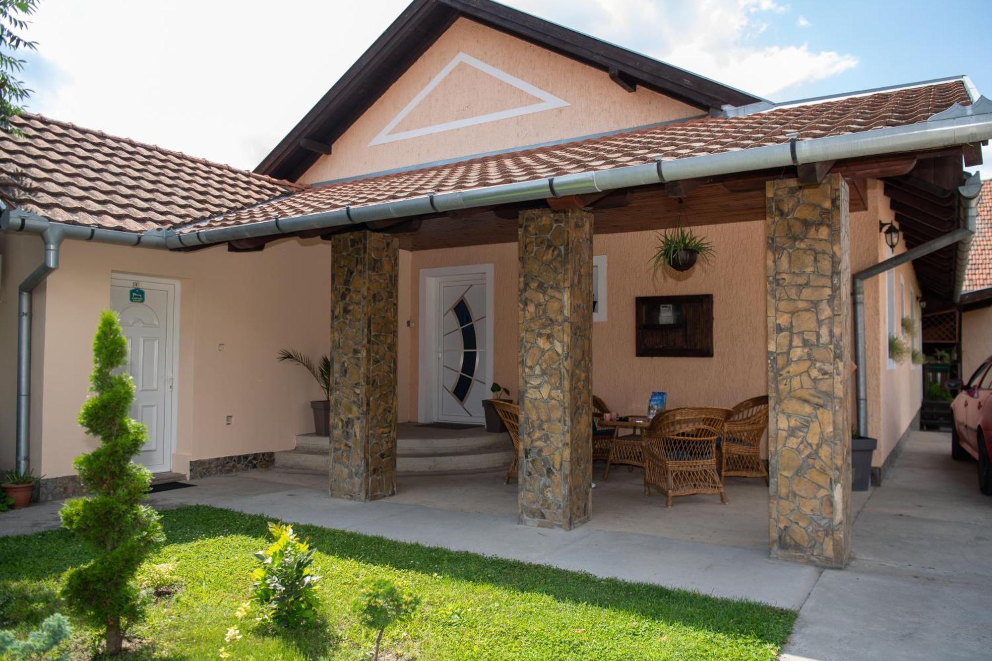 Guesthouse Kristina Палич Экстерьер фото